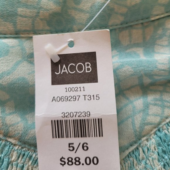 New High- Low Skirt in Silk, Size 5/6 in Mint and White - Picture 7 of 7